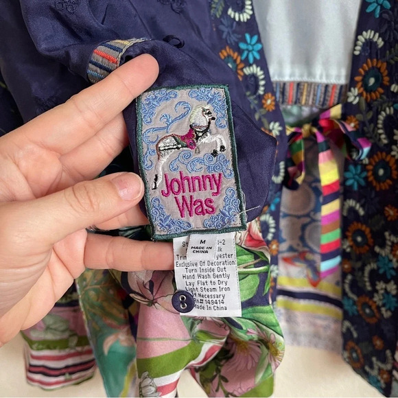 Johnny Was Tied Front Floral Teagan Reversible Silk Kimono - Picture 7 of 9